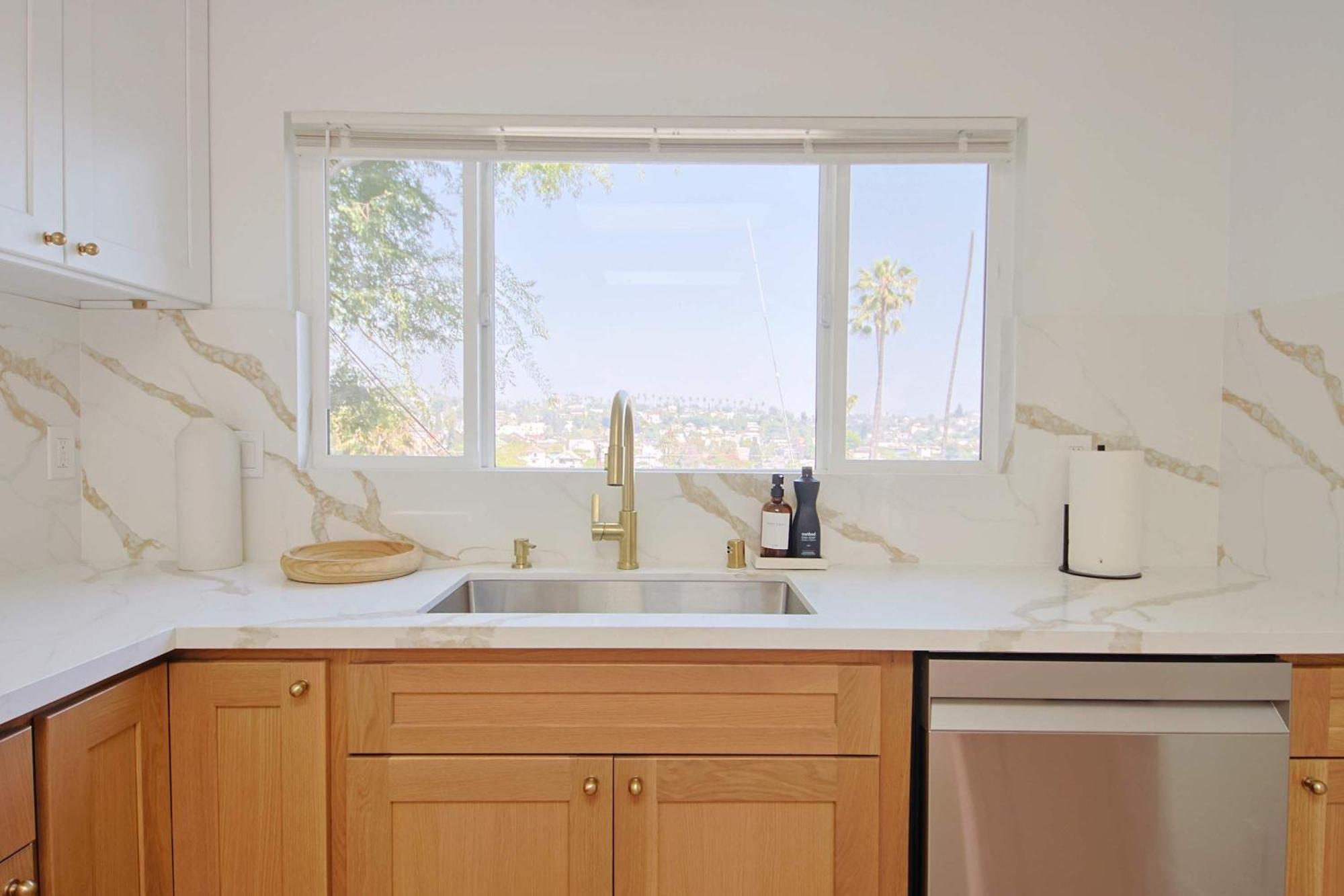 Chic 2b2b W Views Near Sunset Blvd Appartamento