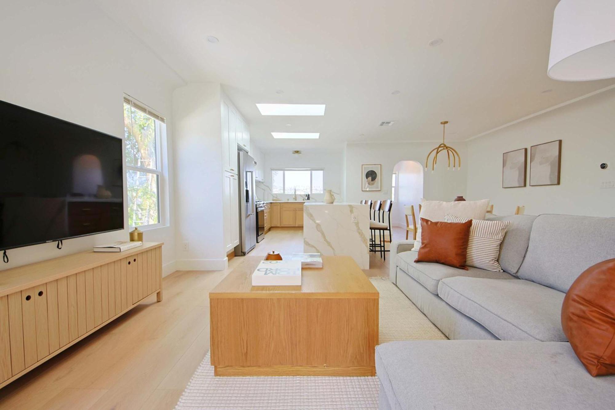 Chic 2b2b W Views Near Sunset Blvd Appartamento